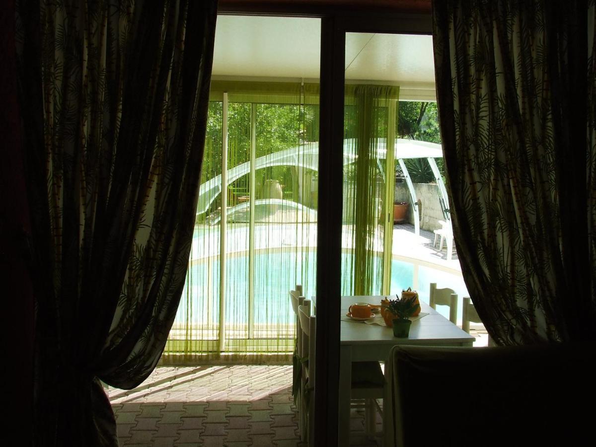 Bed and Breakfast Lou Pin Dou Papet Roquevaire Номер фото
